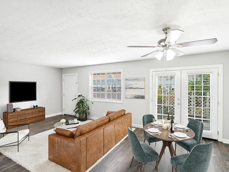 Westminster Club Apartments — Photo 40