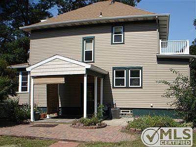 5th image of 1405 Lakeshore Dr