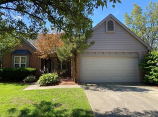 3037 Chatham Ct, Maineville, OH 45039