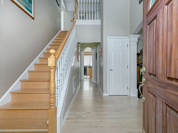 5th image of 14732 SE Duke St