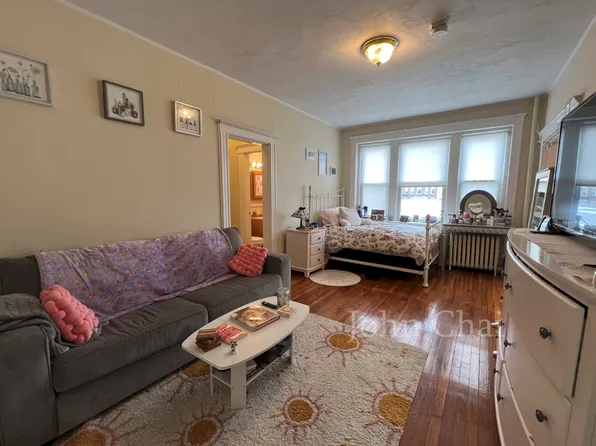 225 Kelton St, Boston, MA