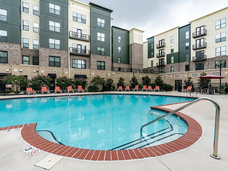 02-University Edge Greenville _ Dickinson Lofts-Resort-Style Pool