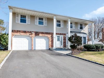 6 Colony Court, Greenlawn, NY, 11740