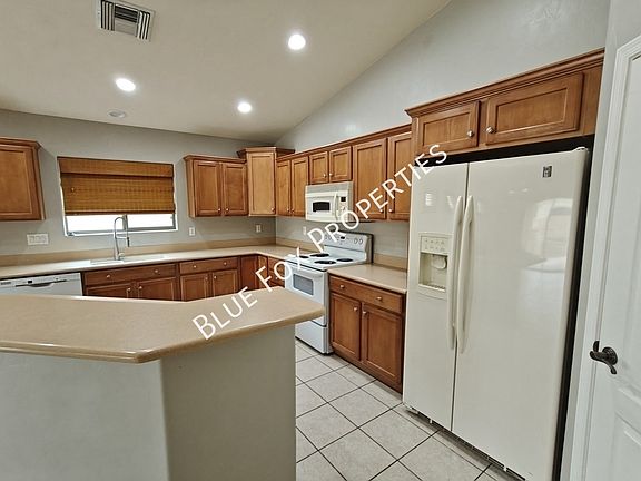 2nd image of 12232 N Sora Pl