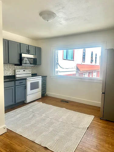 818 Main St #1 Photo 1