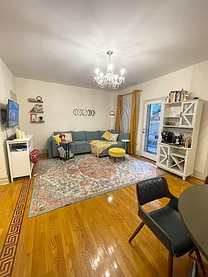 Rented by Oxford Property Group | media 4