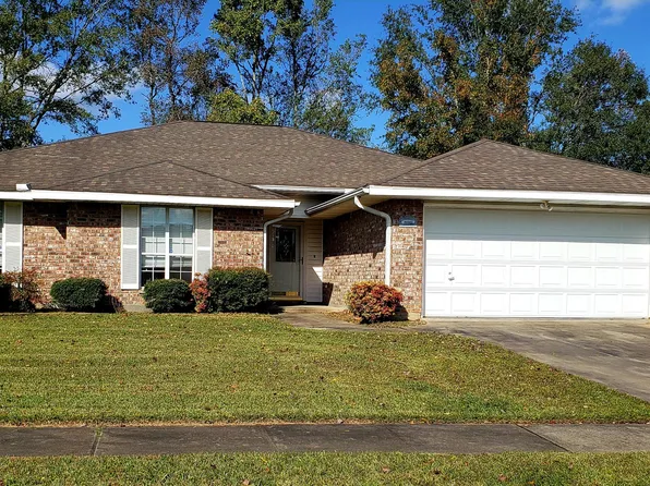 2120 Hickory Dr, Deridder, LA 70634