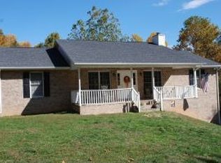 6720 Ivy Mountain Dr, Roanoke, VA 24018