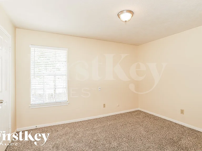 20514 Hampshire Rocks Dr — Photo 13