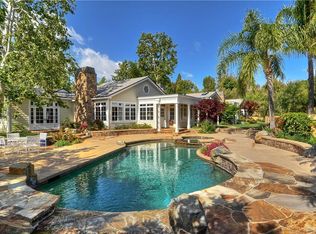 10901 Lake Court Rd, Santa Ana, CA 92705