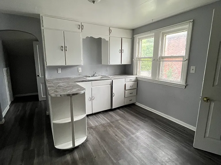 16008 Raymond St #2 — Photo 6
