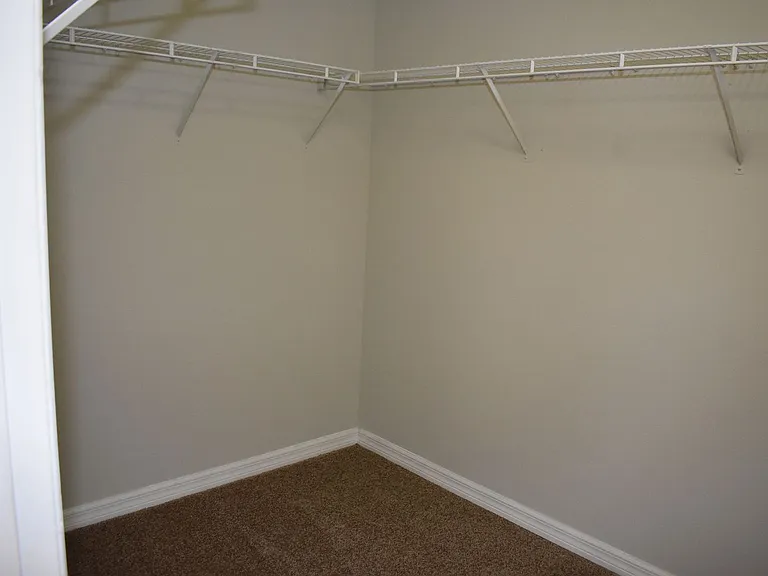 2415 Sabastian St — Photo 20