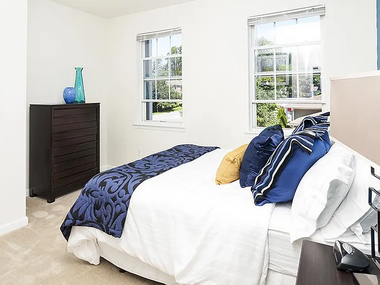 Glen Haven Apartments — Photo 12