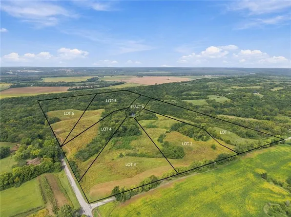 6 Humphreys Rd, Platte City, MO 64079