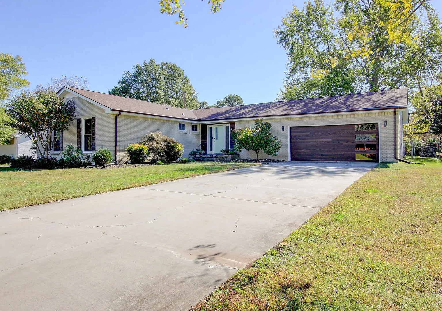 2144 Pace Drive — Photo 3
