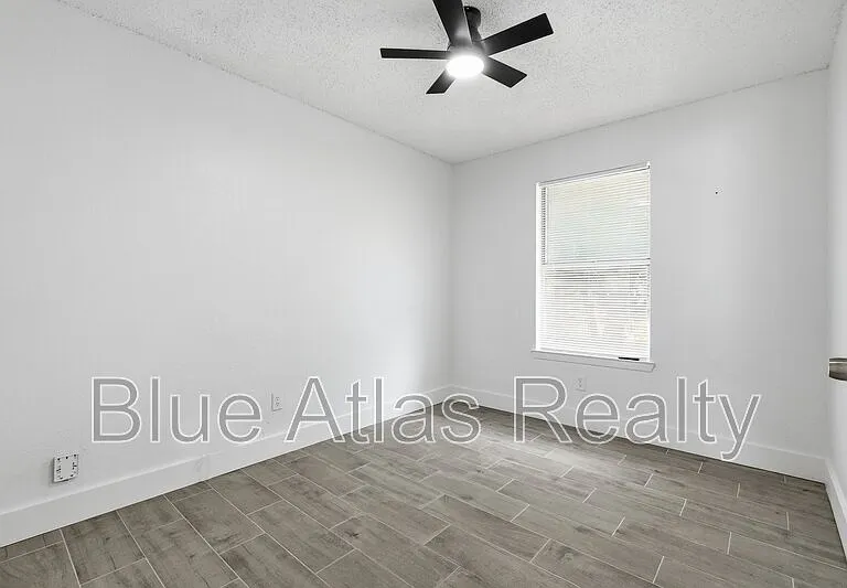 5517 Wellesley Ave — Photo 13
