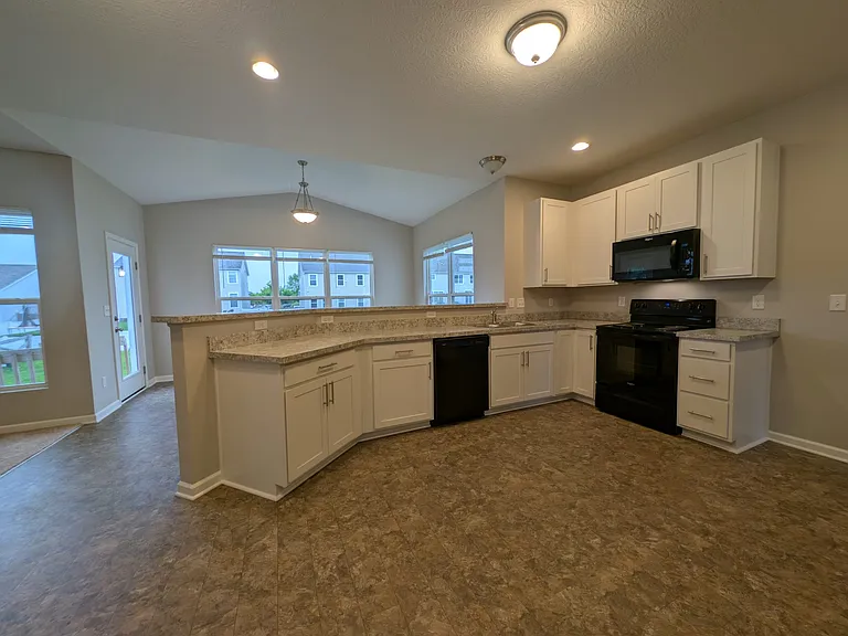 535 Pagoda Loop — Photo 24