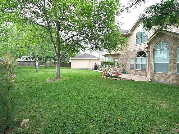 3rd image of 2102 Shaly Breeze Ln