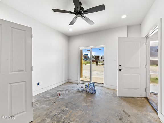 5th image of 114 Winged Elm Ln