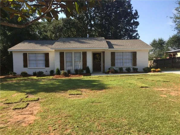 2882 Cottage Knoll Dr, Mobile, AL 36695