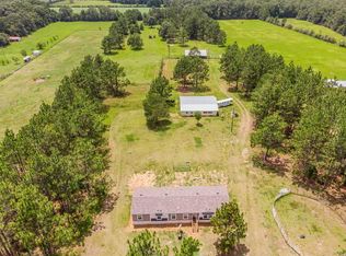8457 Deaton Bridge Rd, Holt, FL 32564
