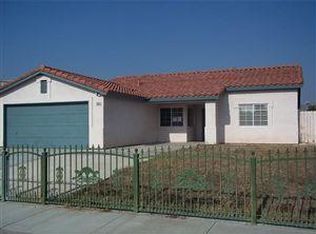 321 Catalina Pl, Delano, CA 93215