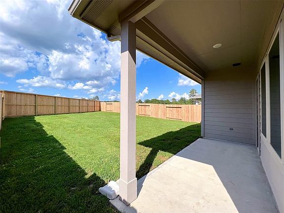 2nd image of 14927 Cypress Hollow Dr