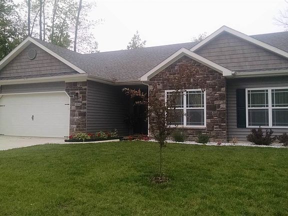 2nd image of 214 Woodland Trl