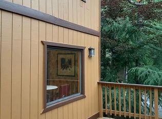 27048 Everest Rd, Lake Arrowhead, CA 92352