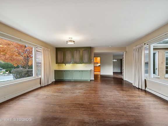 5th image of 4400 W Pratt Ave