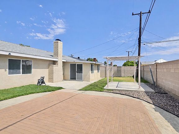 2nd image of 12472 Topaz St