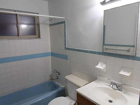 2nd image of 2699 Lafeuille Ave