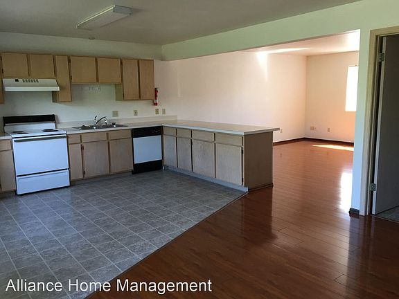 3rd image of 550 Deer Meadow Ct #1