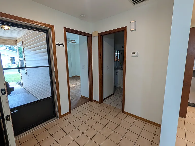 517 Bearded Oaks Cir — Photo 9