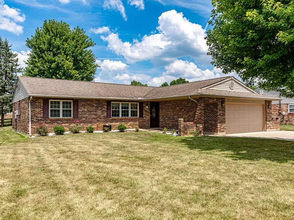 8254 Meadowlark Dr, Carlisle, OH 45005