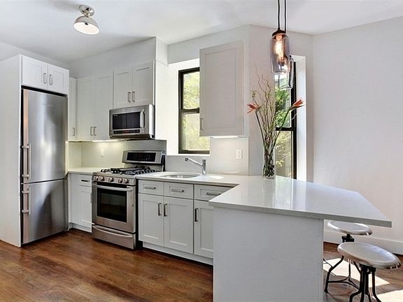 3rd image of 397 1st St APT 3L