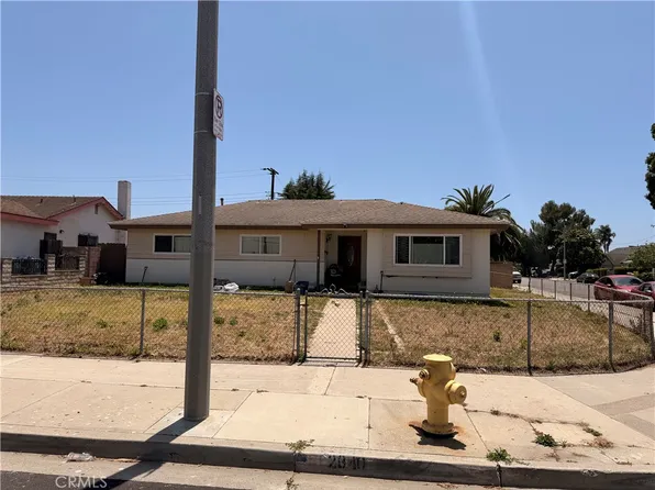 2040 Curran St, Oxnard, CA 93033