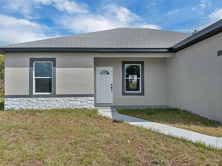 2211 SW 153rd Pl — Photo 43