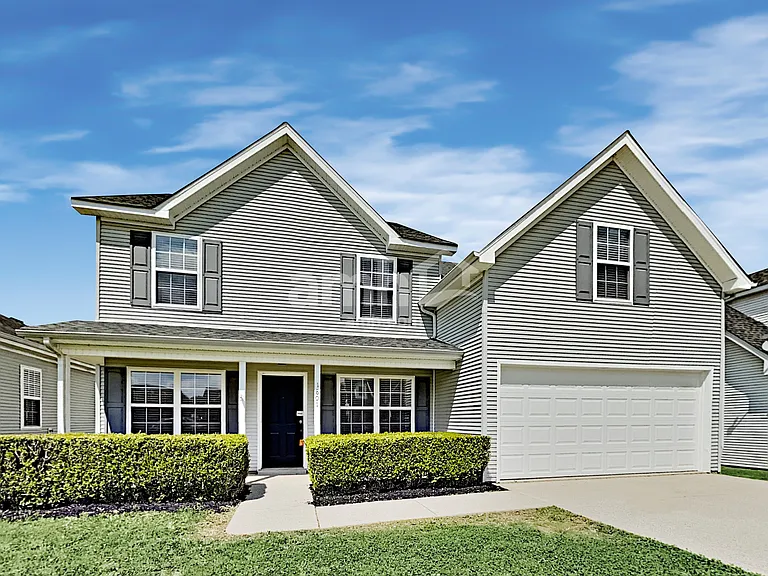 1801 Antebellum Dr — Photo 1