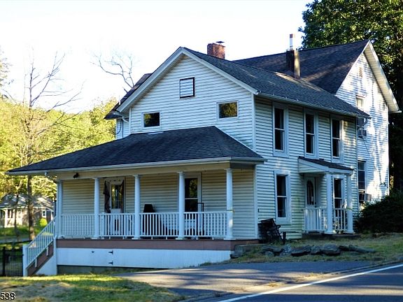 4th image of 290 Schooleys Mountain Rd