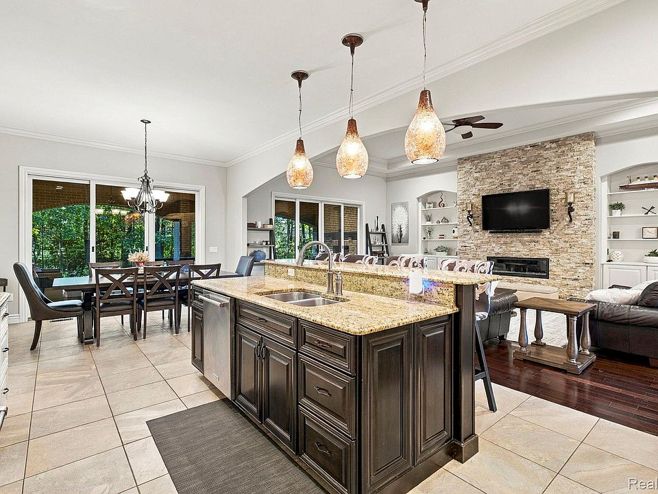 13050 Burningwood Dr, photo 14