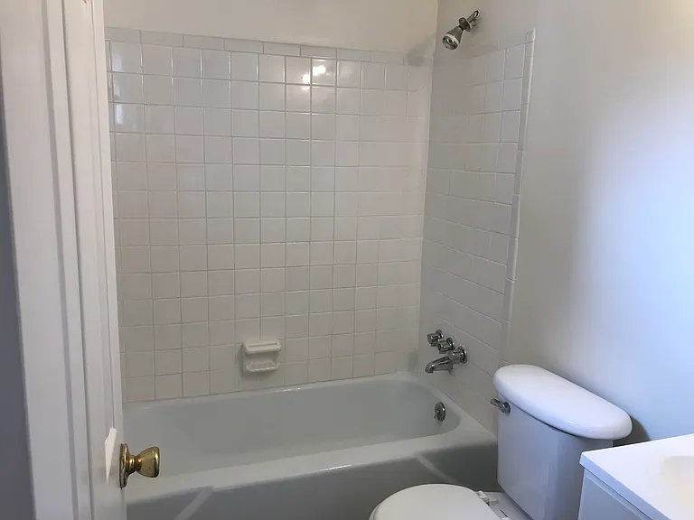 483 W Ocean View Ave #A — Photo 7