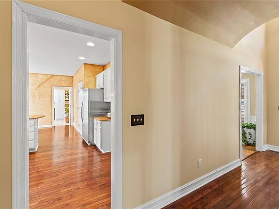 5th image of 4465 Settles Bridge Rd