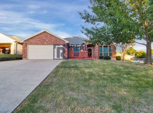 1173 Sopwith Ct, Benbrook, TX 76126
