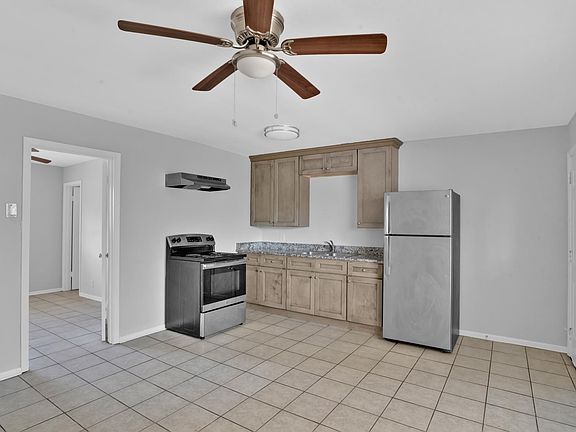 3rd image of 507 Church St #D