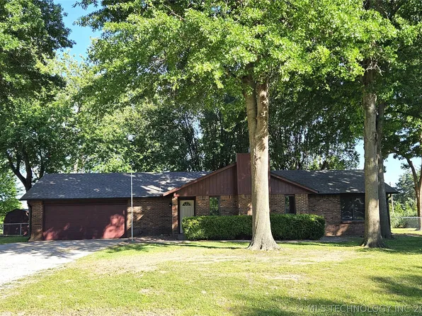 9272 E Misty Dr, Claremore, OK 74019