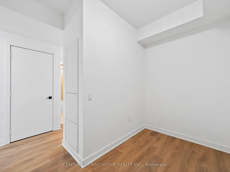 1185 Dupont St #602 — Photo 12