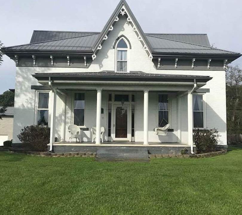 1st image of 203 Jackson St