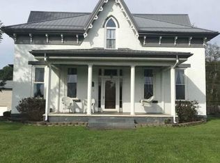 203 Jackson St, Oak Hill, OH 45656