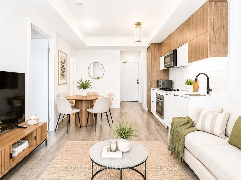 8888 Yonge St #427 — Photo 7